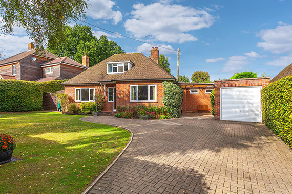 Russell Road, Tokers Green - SOLD for £675,000