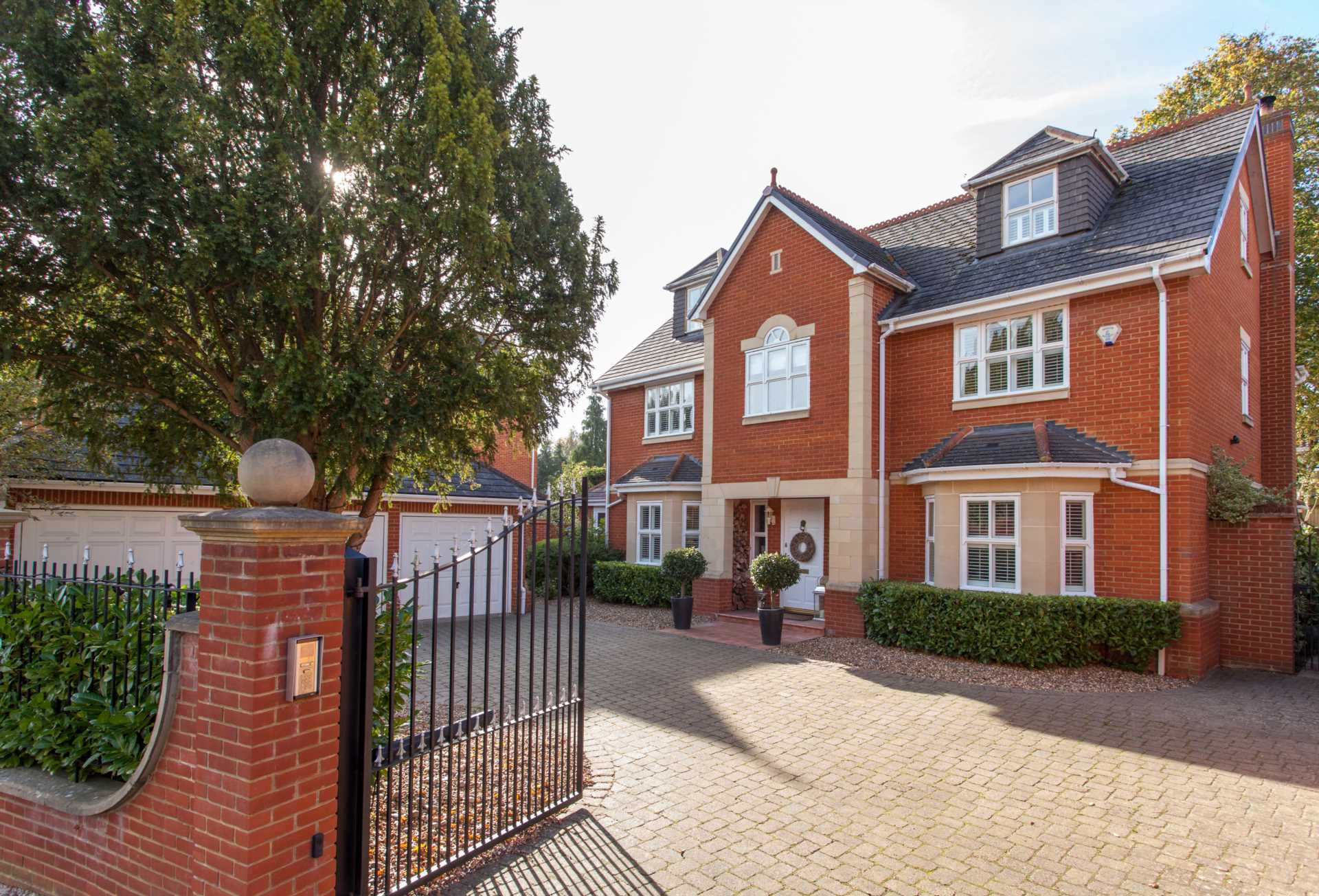 Sold Gallery in Caversham Reading and Sonning Common Bridges Estate Agents