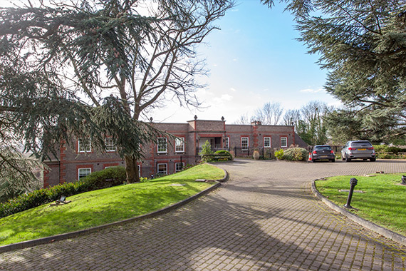 Treetops, Caversham Heights