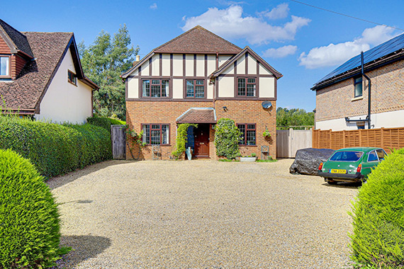 Woods Road, Caversham - SOLD for £855,000