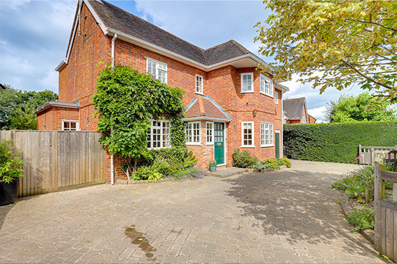 Peppard Road, Emmer Green - SOLD for £1,000,000