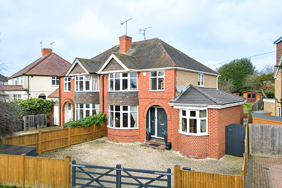 Fernbrook Road, Caversham Heights - SOLD for £740,000